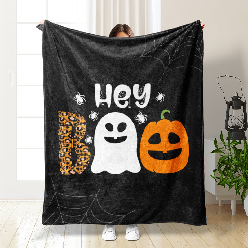 🎃 Cozy Cartoon Anime Blanket – Snuggle Up in Style This Autumn &amp; Winter! 🛌🧡